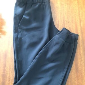 Black lululemon pants